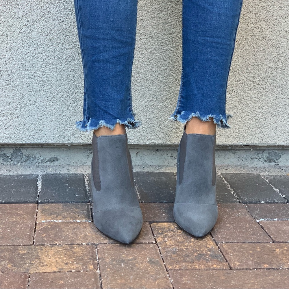 Distressed Pointy Toe Stiletto Heel Ankle Bootie - Picture 3 of 8